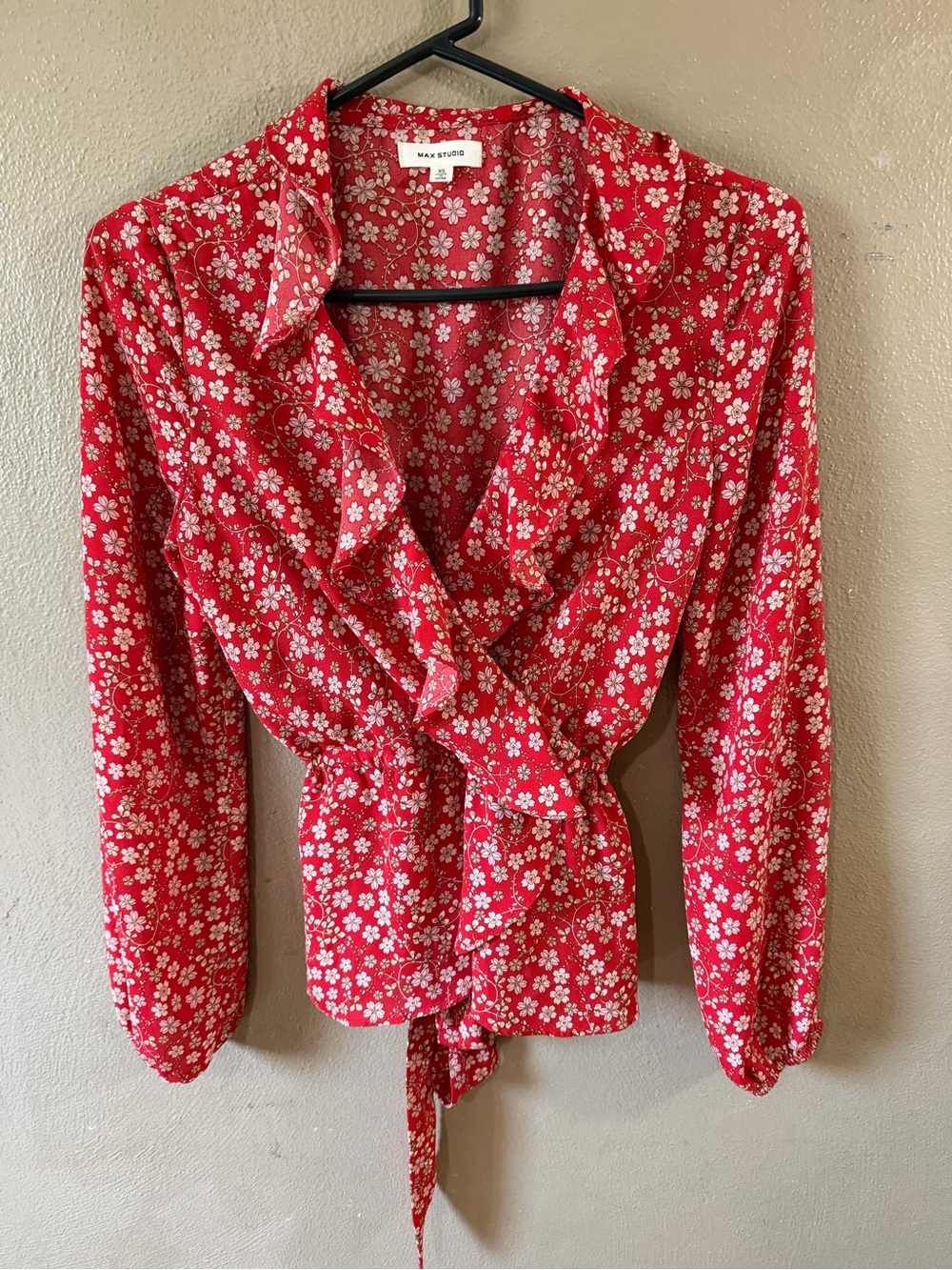 Max Studio Red Floral Ruffle Wrap Blouse Top Long Sleeve Tie Waist Size XS